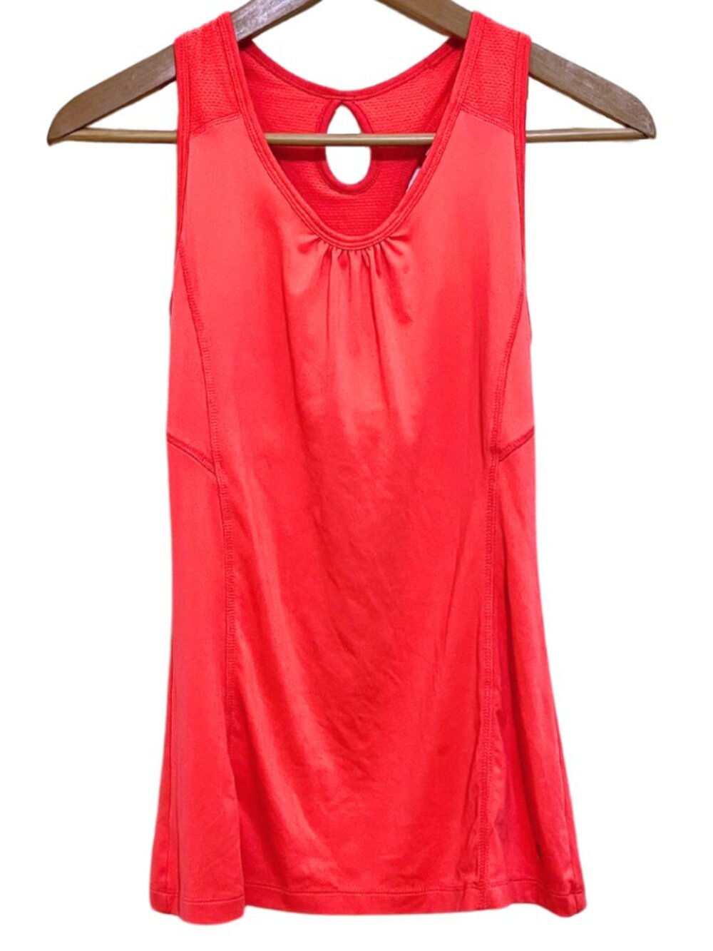 Neon Pink Racerback Shelf Bra Workout Tank Top w Keyhole Back Cutout– Danskin, S